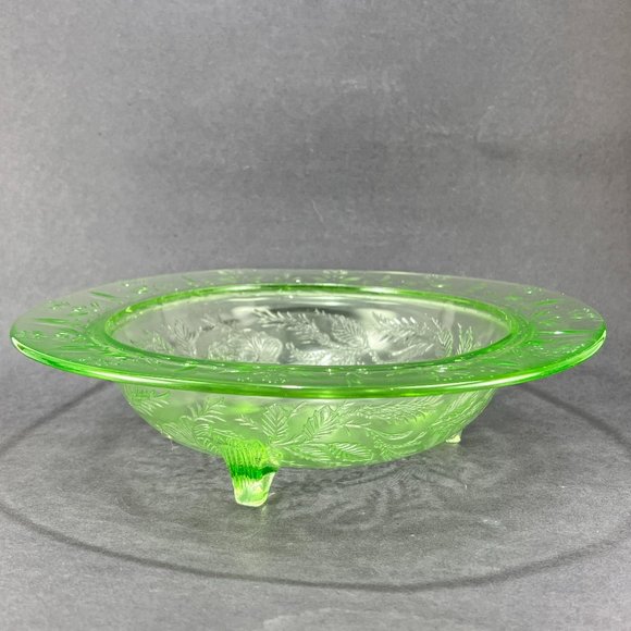 Vtg US Glass Rose Thorn Green Depression Vaseline Uranium Bowl 3 Toe Footed 30s - Picture 3 of 16